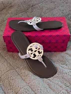 Tory Burch Miller White Medallion Thong Sandals with Light Lavender Straps NIB